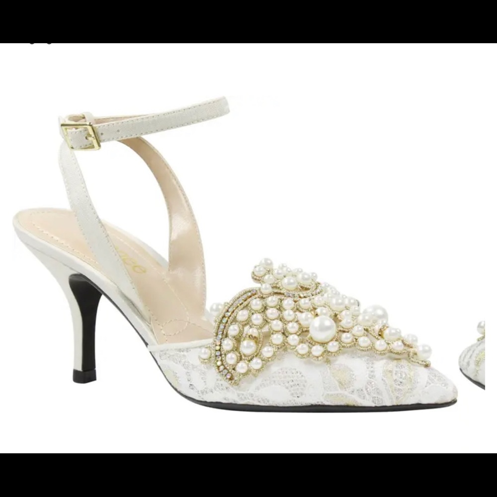 J. Reneé Desdemona Embellished Pump